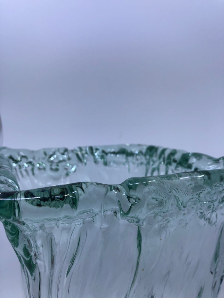 PALE GREEN WAVY GLASS SQUARE VASE.