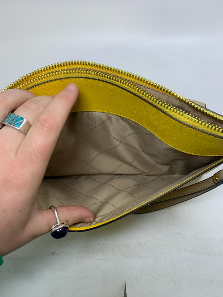 Michael Kors Envelope Colorblock Wristlet