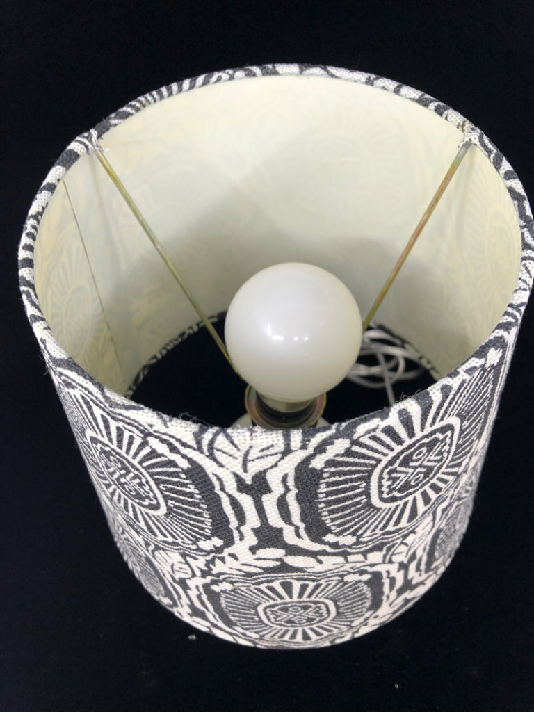 BOHO WHITE WOOD LAMP W/B&W PATTERN SHADE.