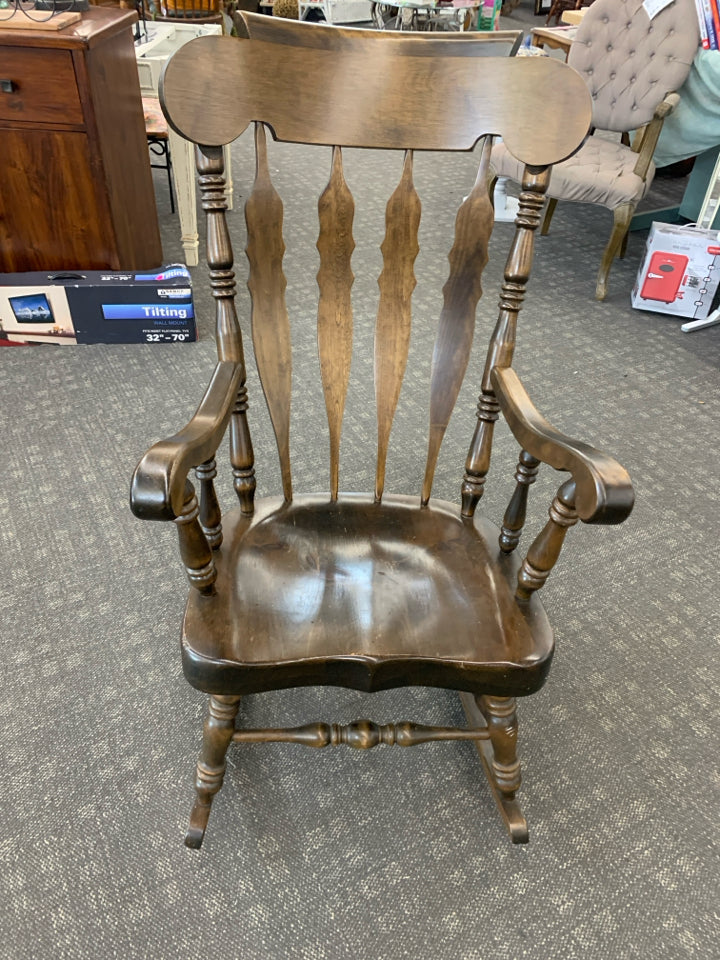 VTG DARK WOOD ROCKER.