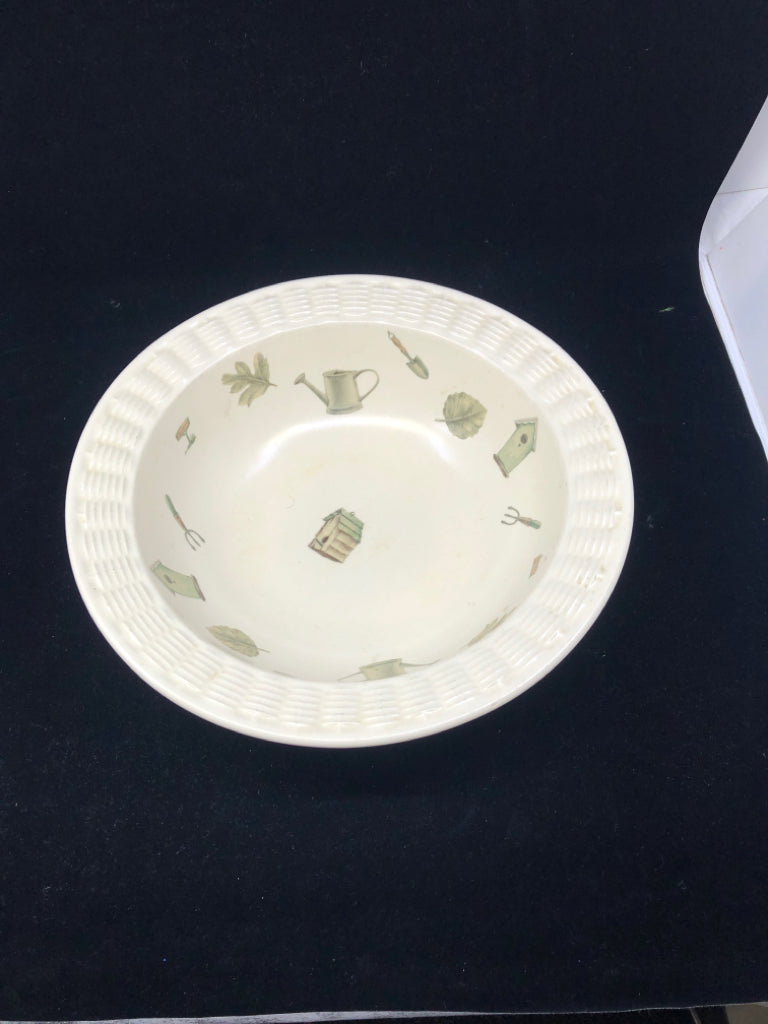 PFALTZGRAFF GARDEN PATTERN SERVING BOWL.