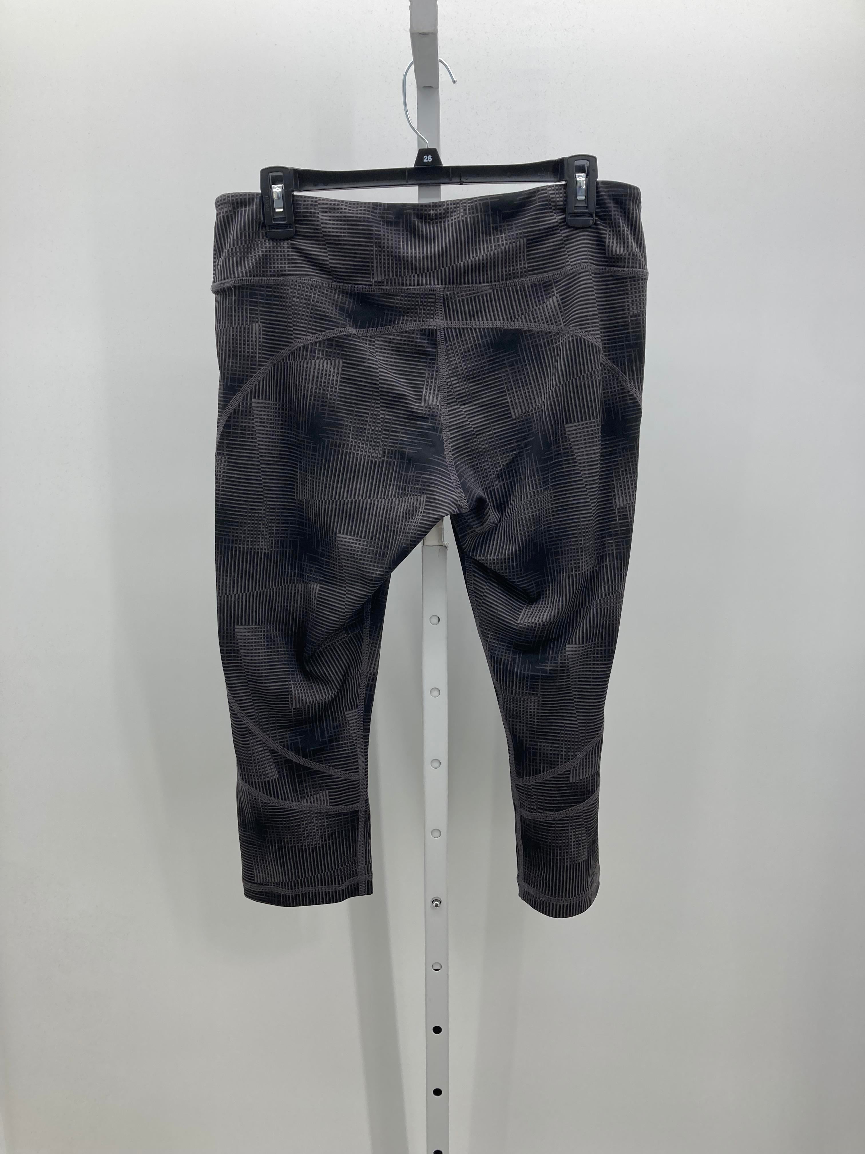 LL Bean Size Medium Misses Capri Pants