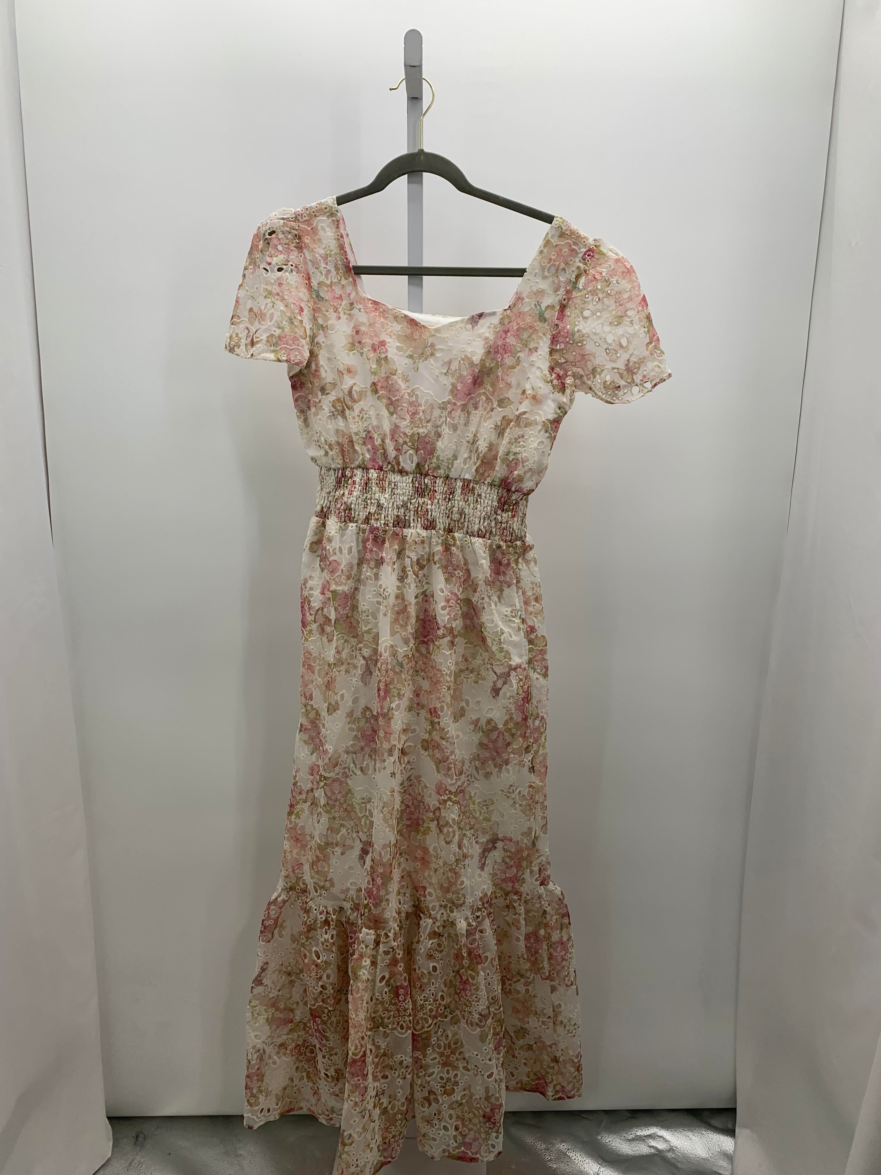 Solitare Size Small Juniors Short Sleeve Dress