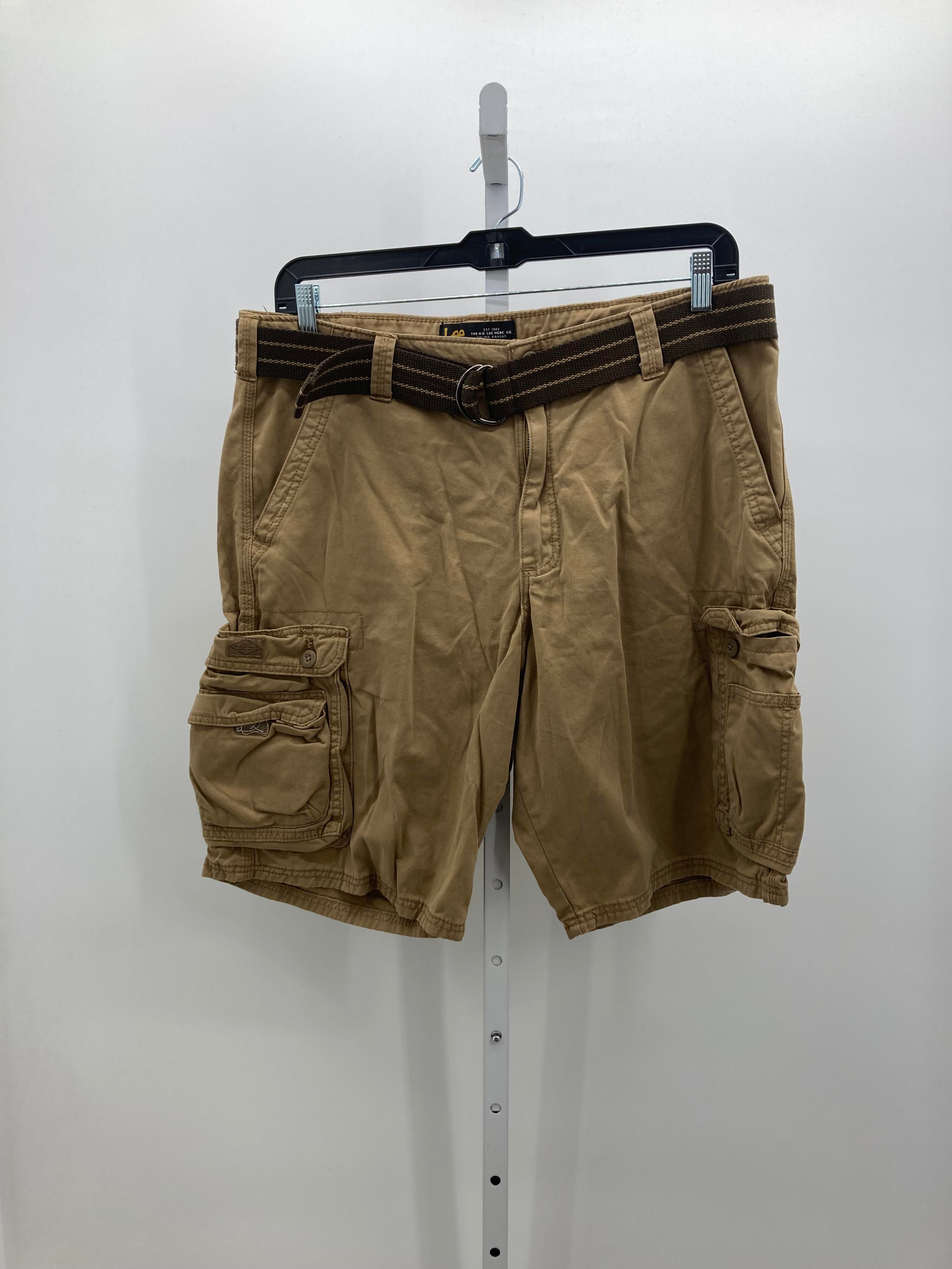 CARGO SHORTS WITH BELT