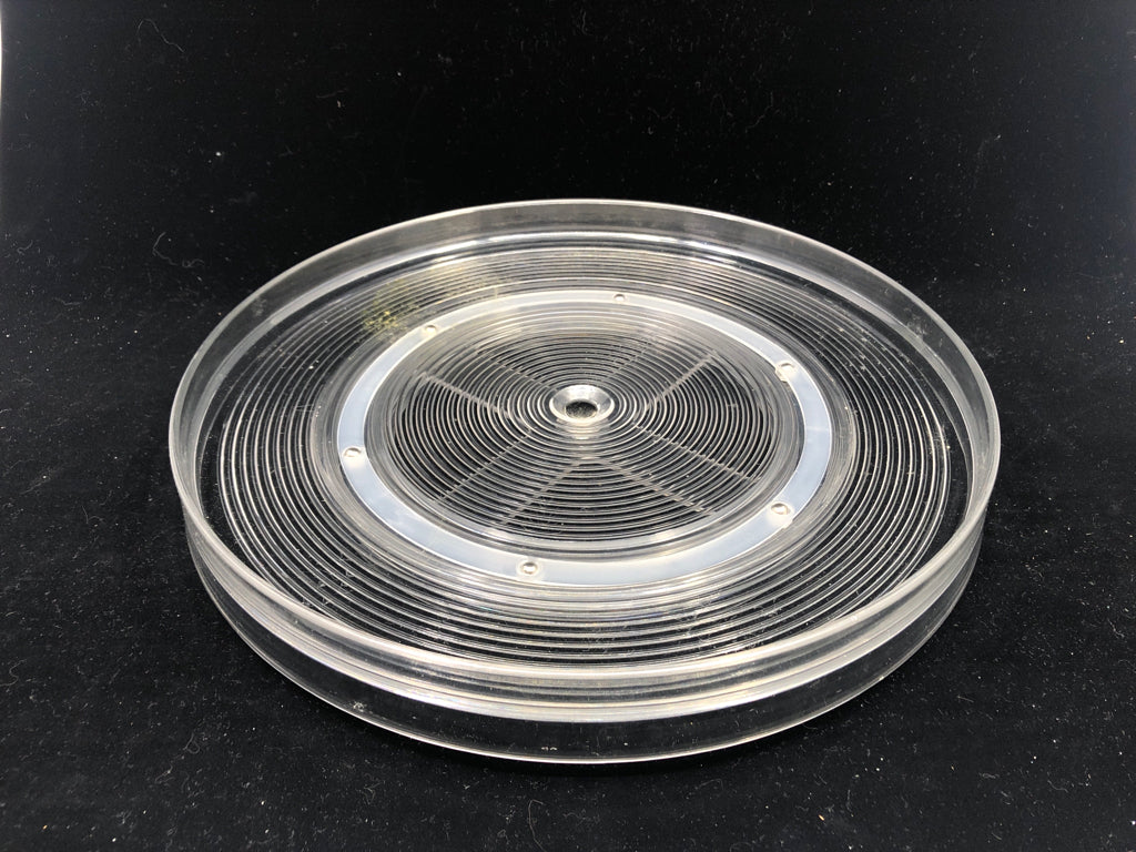 SHALLOW CLEAR PLASTIC LAZY SUSAN.