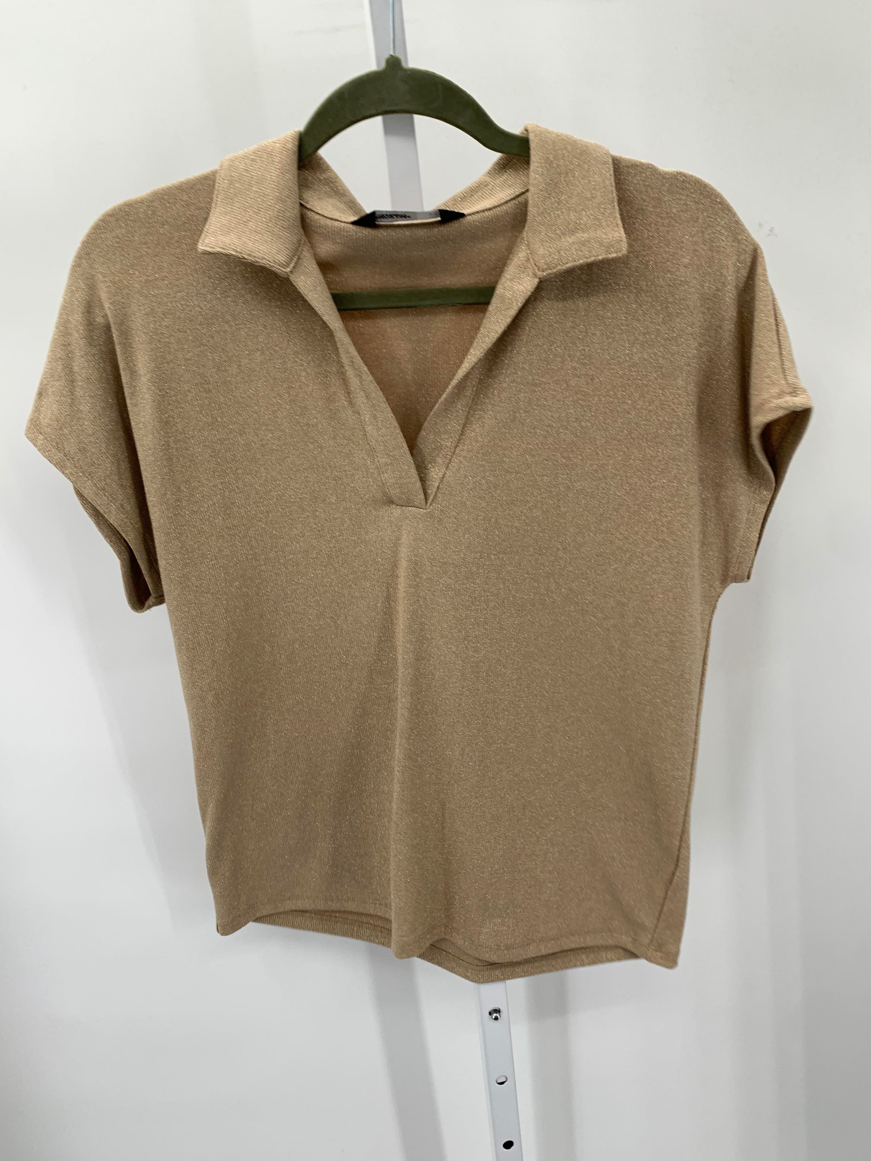 Vera Bradley Size Medium Misses Short Sleeve Shirt