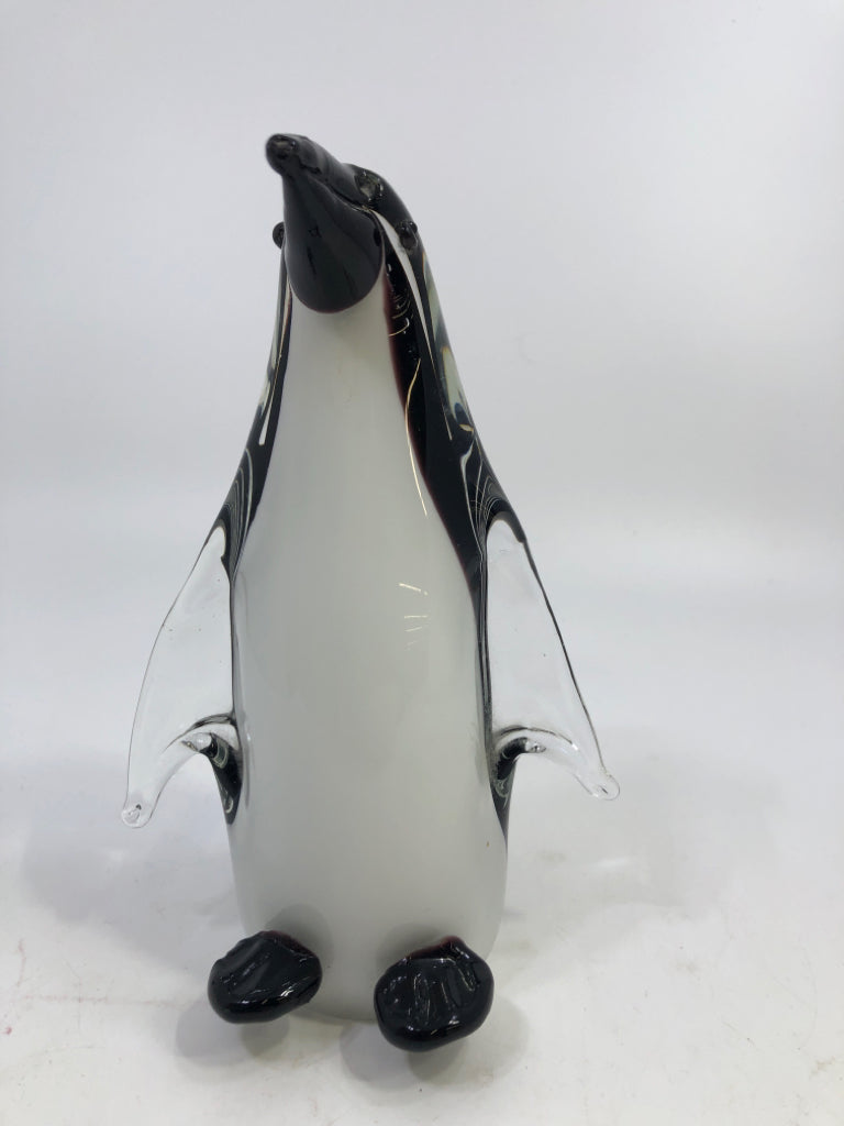 BLOWN BLACK & WHITE GLASS PENGUIN.