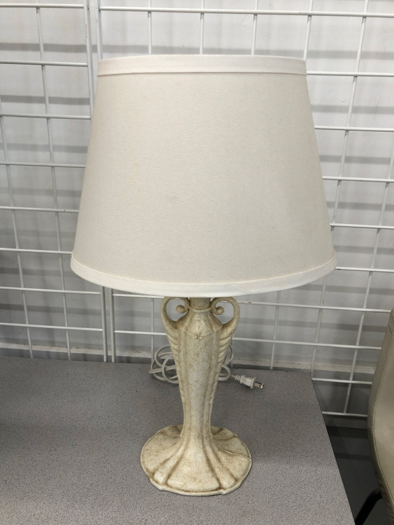 LAMP W/PORCELAIN BASE AND OVAL SHADE.