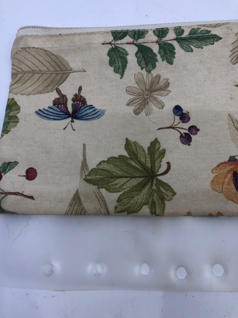 LONGABERGER PENCIL CASE BINDER INSERT.
