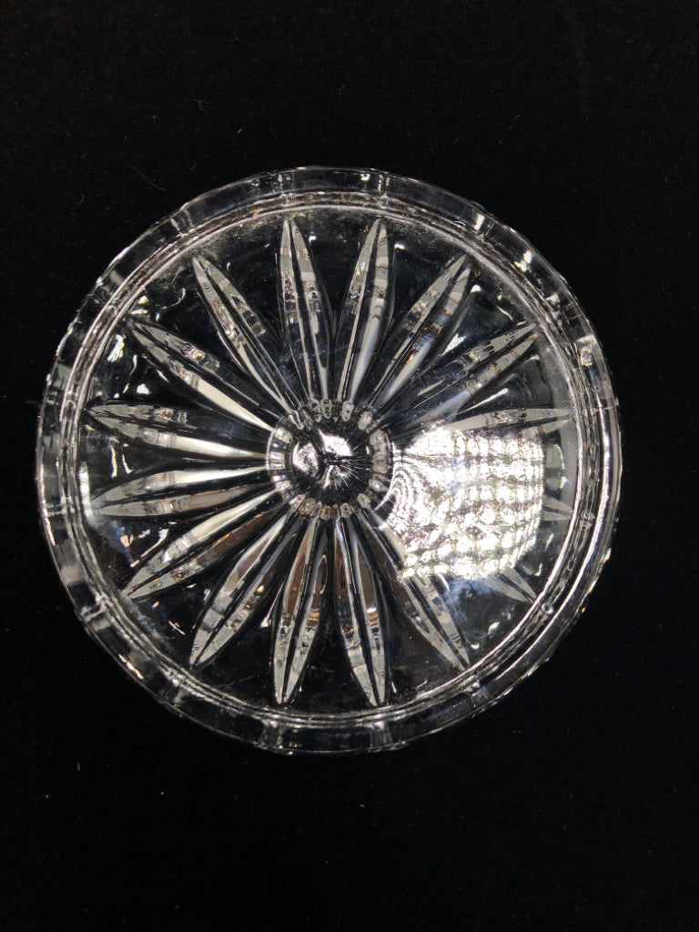 VTG CRYSTAL CANDLE HOLDER.