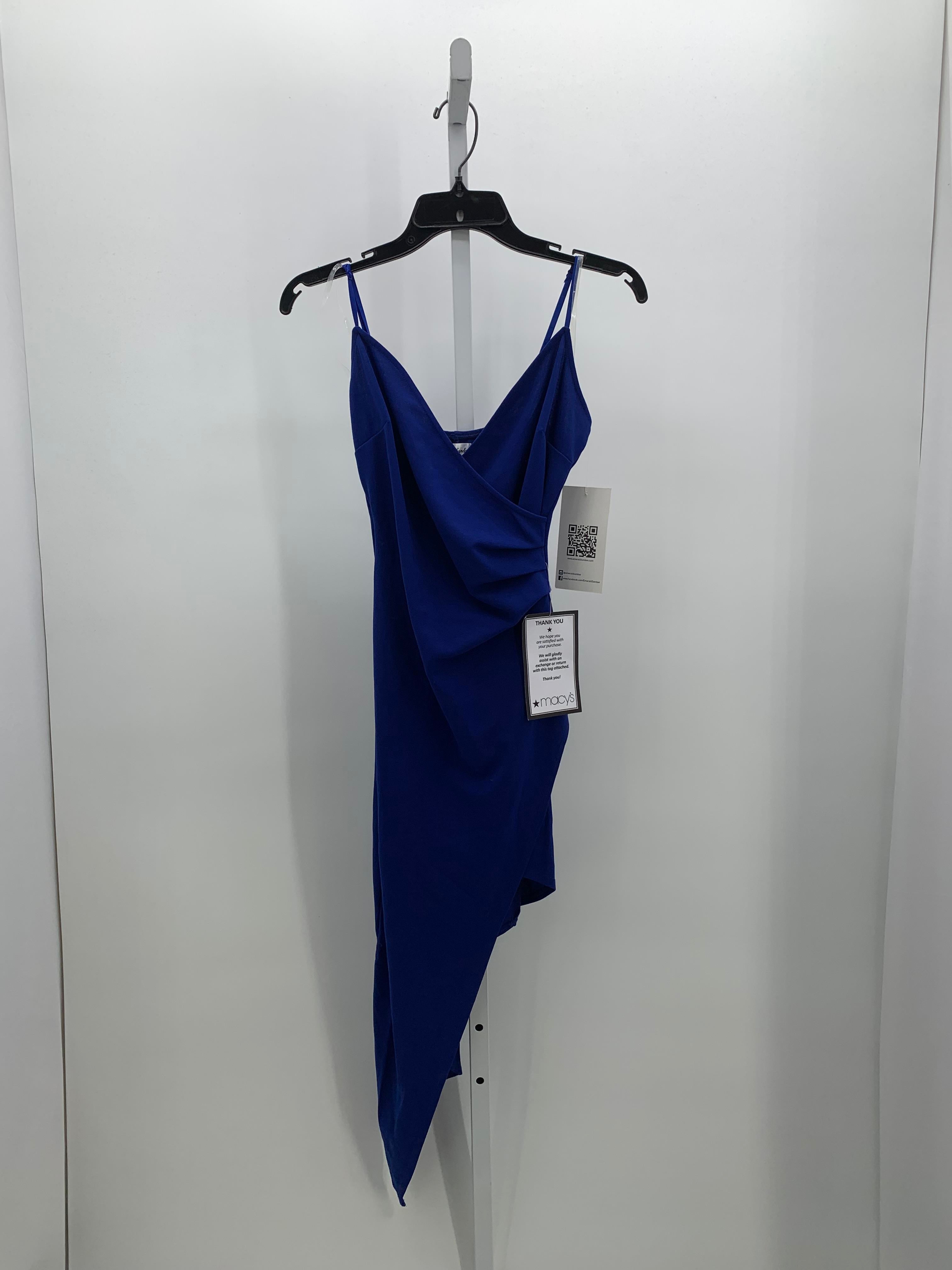 Size Small Misses Sleeveless Dress