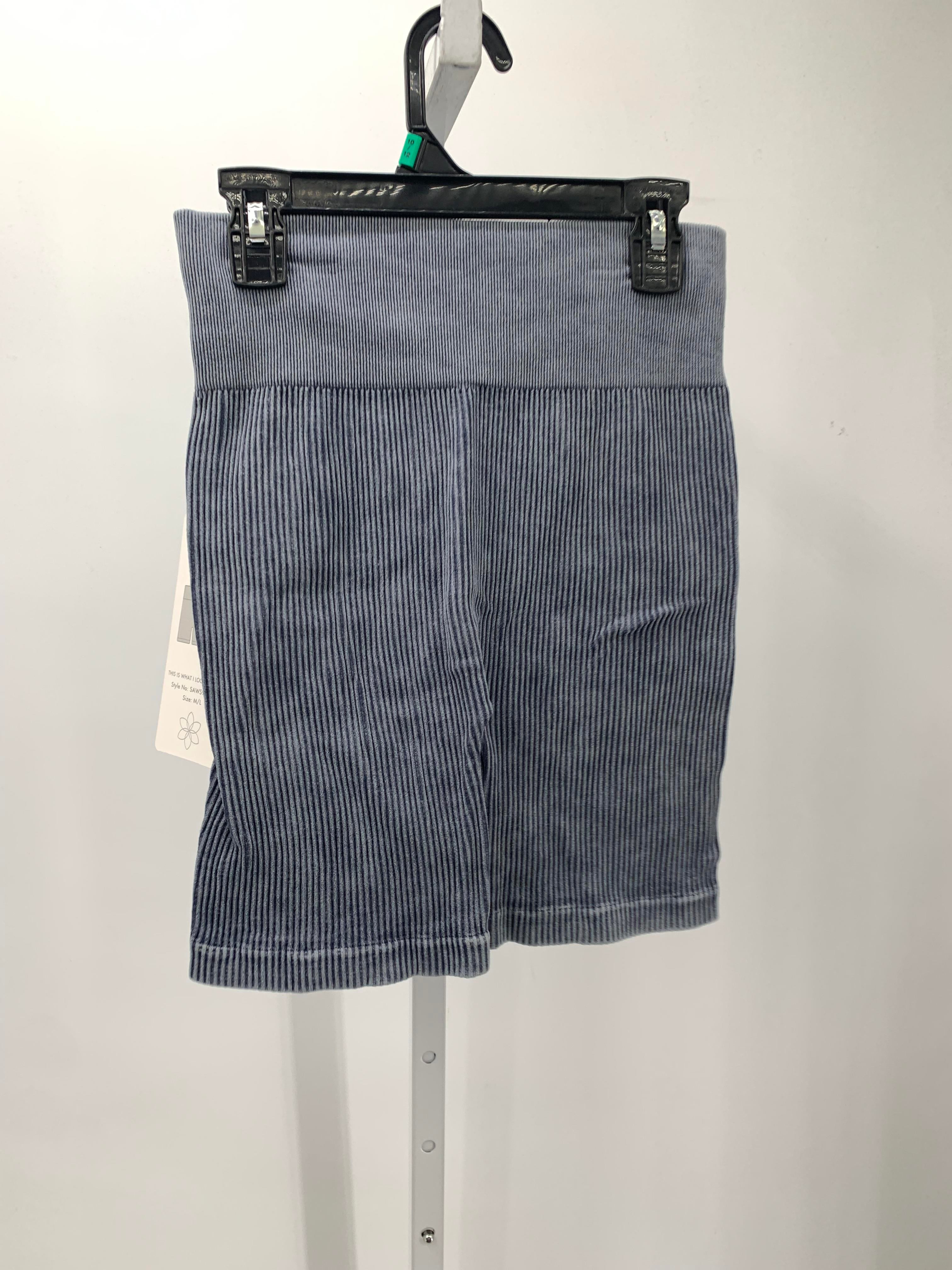 Size Medium Misses Shorts