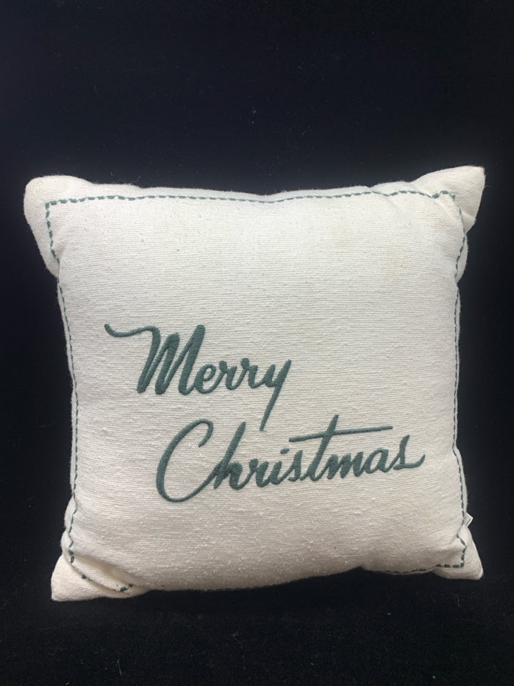 MERRY CHRISTMAS PILLOW.