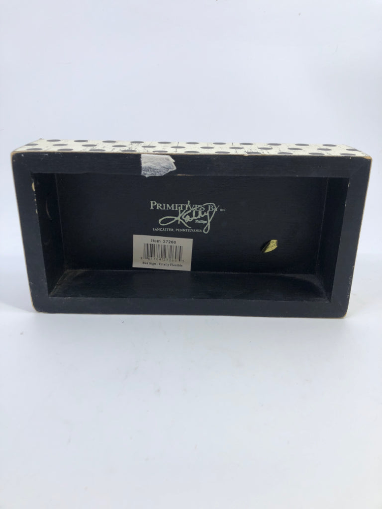 TOTALLY FLEXIBLE BLOCK DECOR.