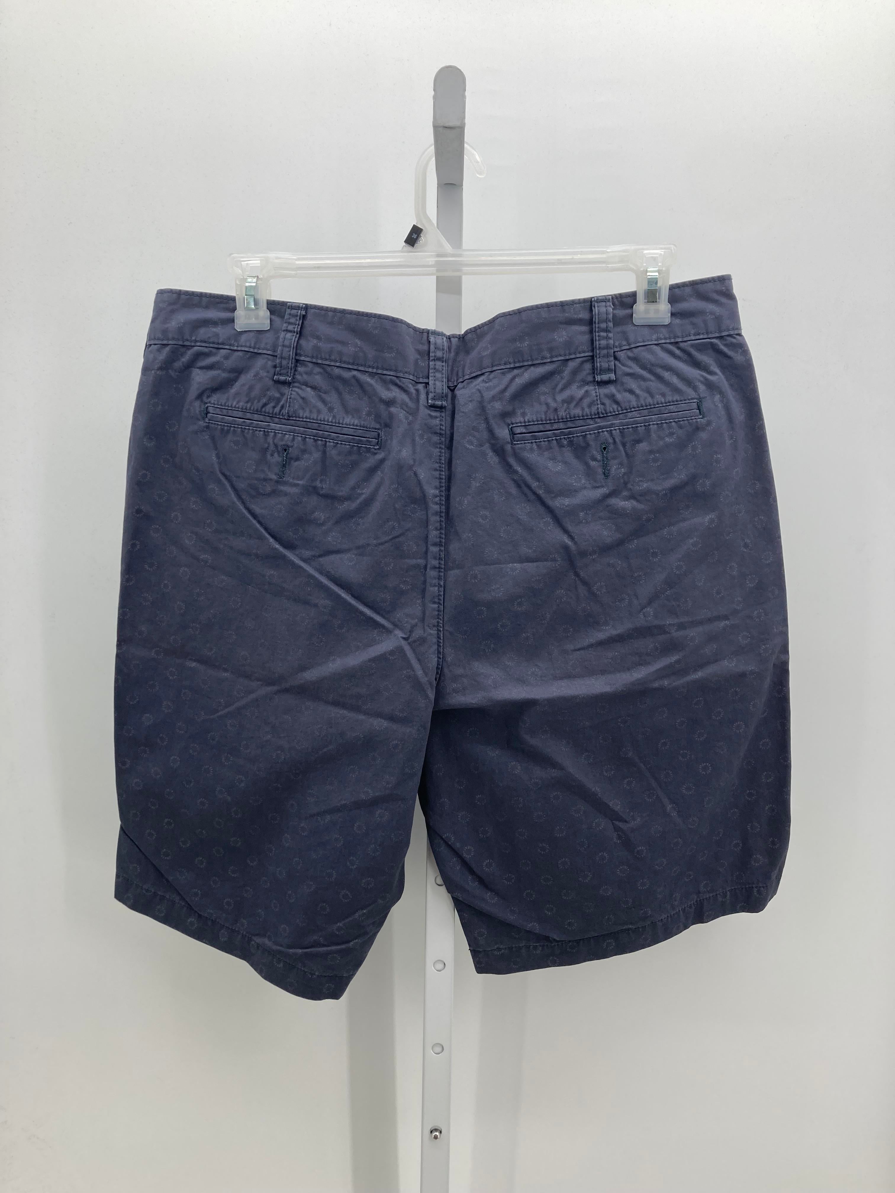 CIRCLE PATTERN KHAKI SHORTS