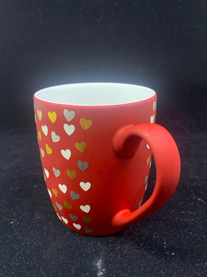 RED HEART MUG.