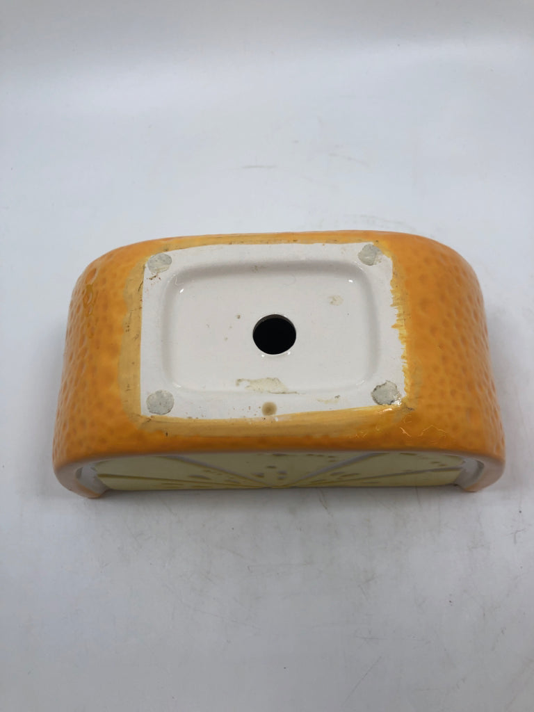 ORANGE SLICE PLANTER.