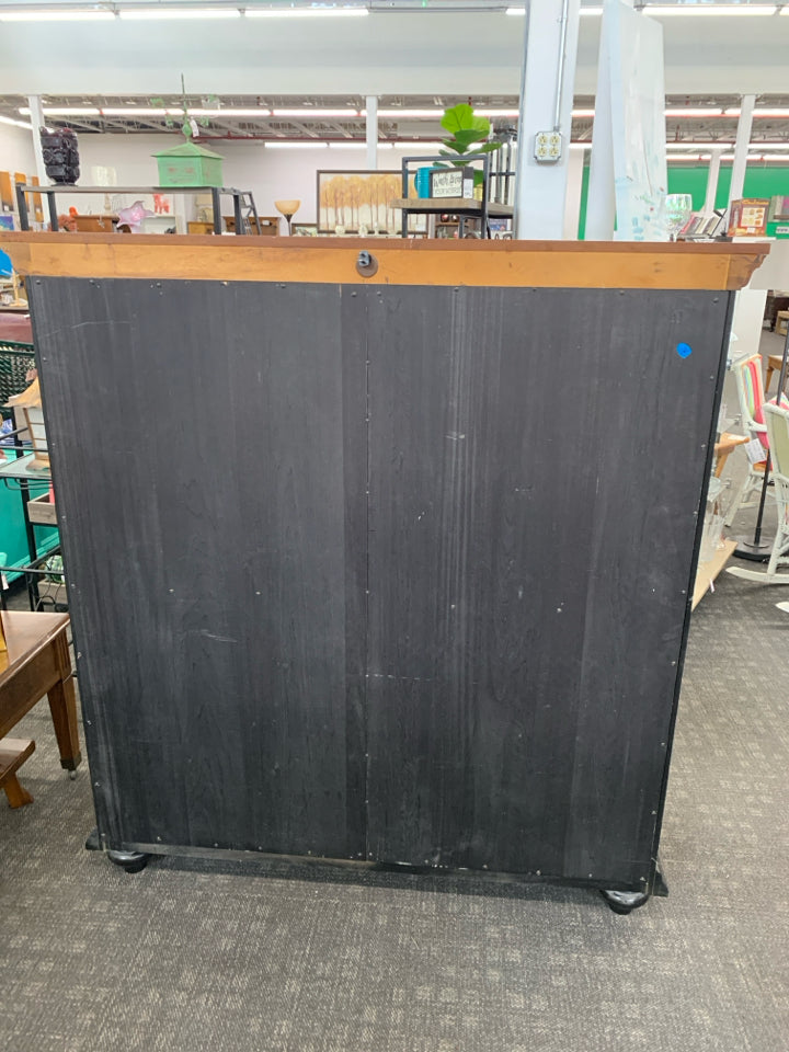 CABINET W/ 2 SLIDING GLASS DOORS 4 DRAWERS/WINE RACK/ GLASS SHELVES WOOD TOP.