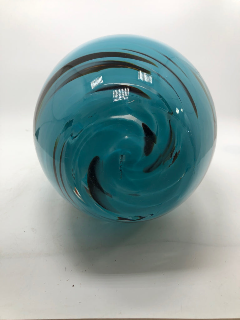 BLUE/BROWN SWIRL GLASS VASE W/FLARED TOP.