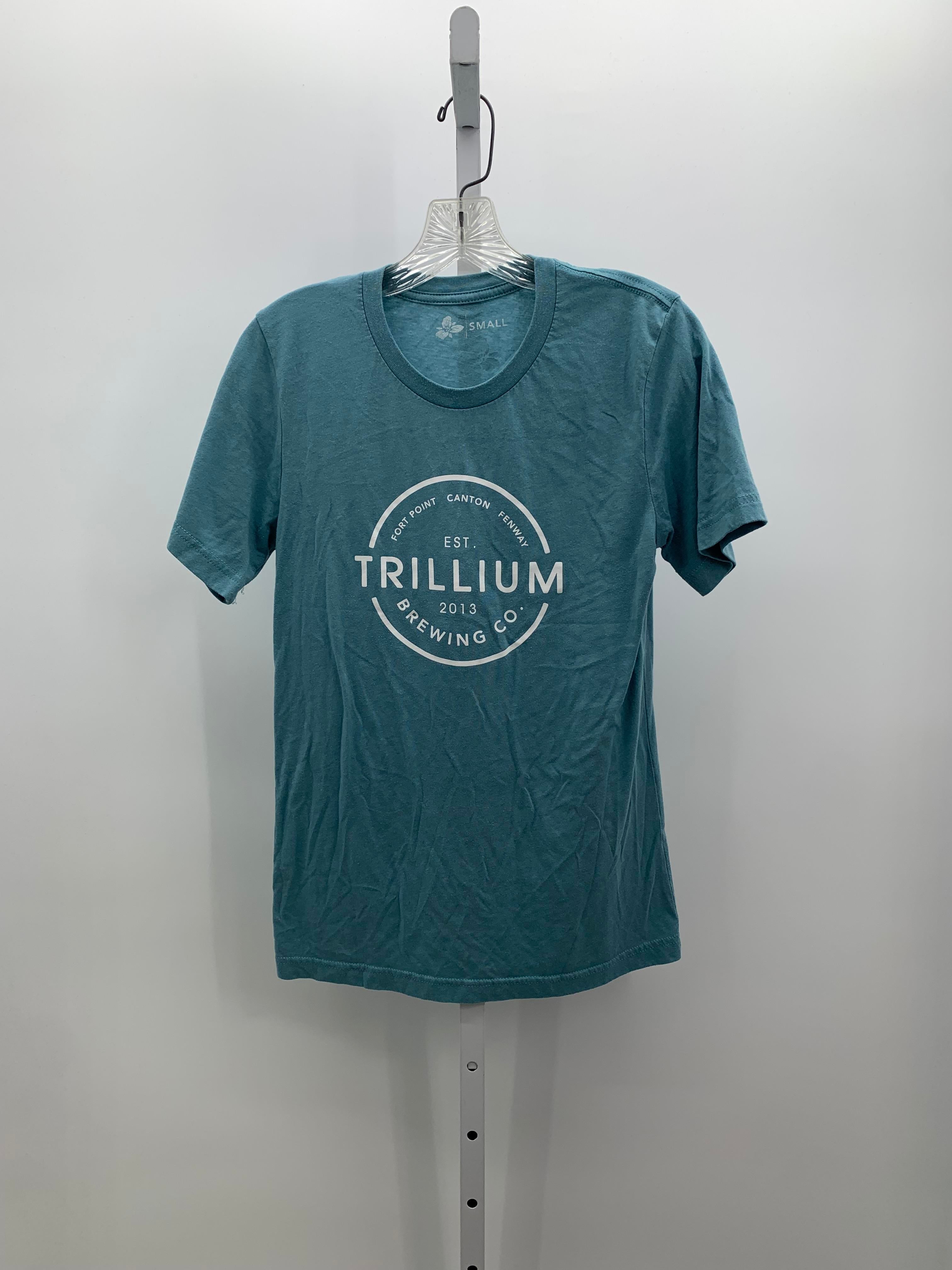 Size Small Misses Short Sleeve Shirt