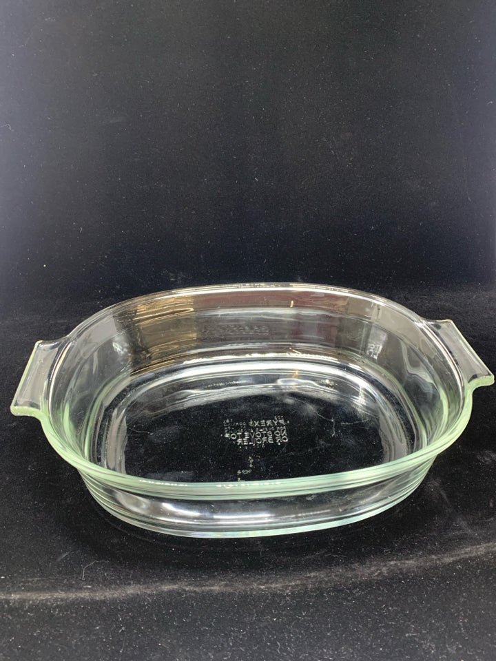OVAL GLASS PYREX BAKING DISH.