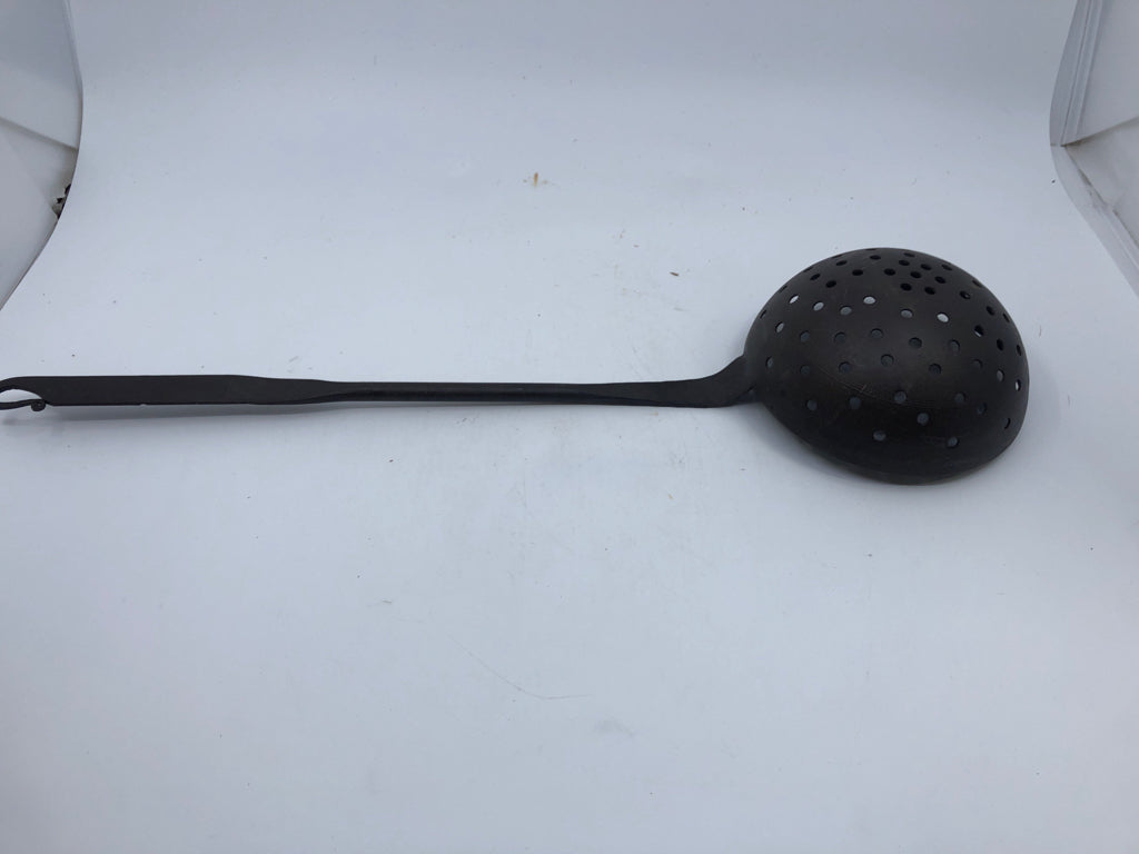HEAVY METAL VTG SPOON.