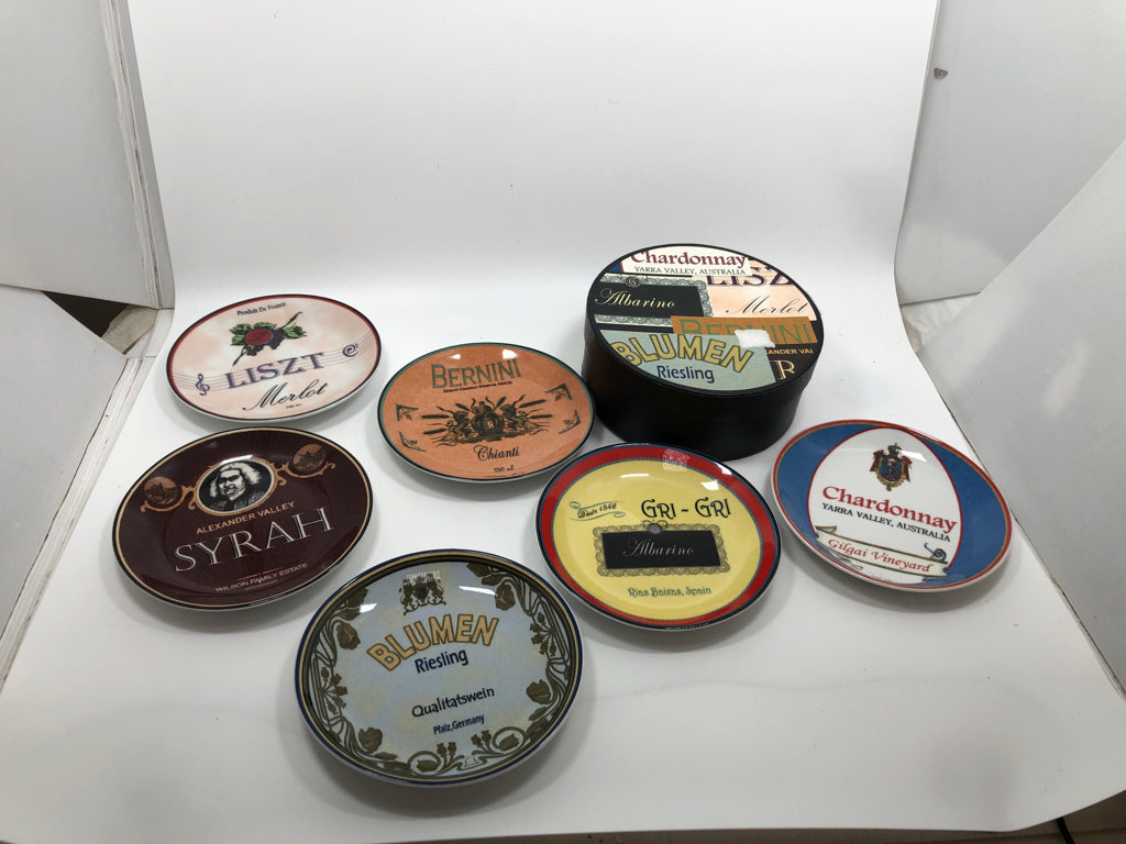 6 WINE LABEL SMALL APPETIZER PLATES IN BOX