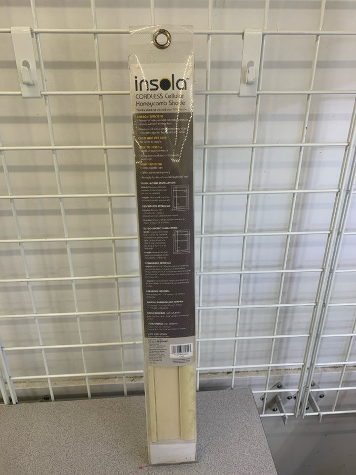 NIB CORDLESS CELLULAR HONEYCOMB SHADE INSOLA.