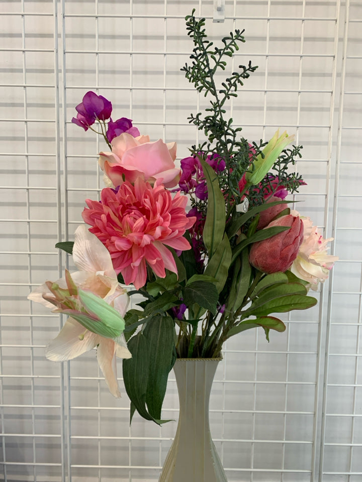 LG FLORALS IN GRAY TIN VASE.