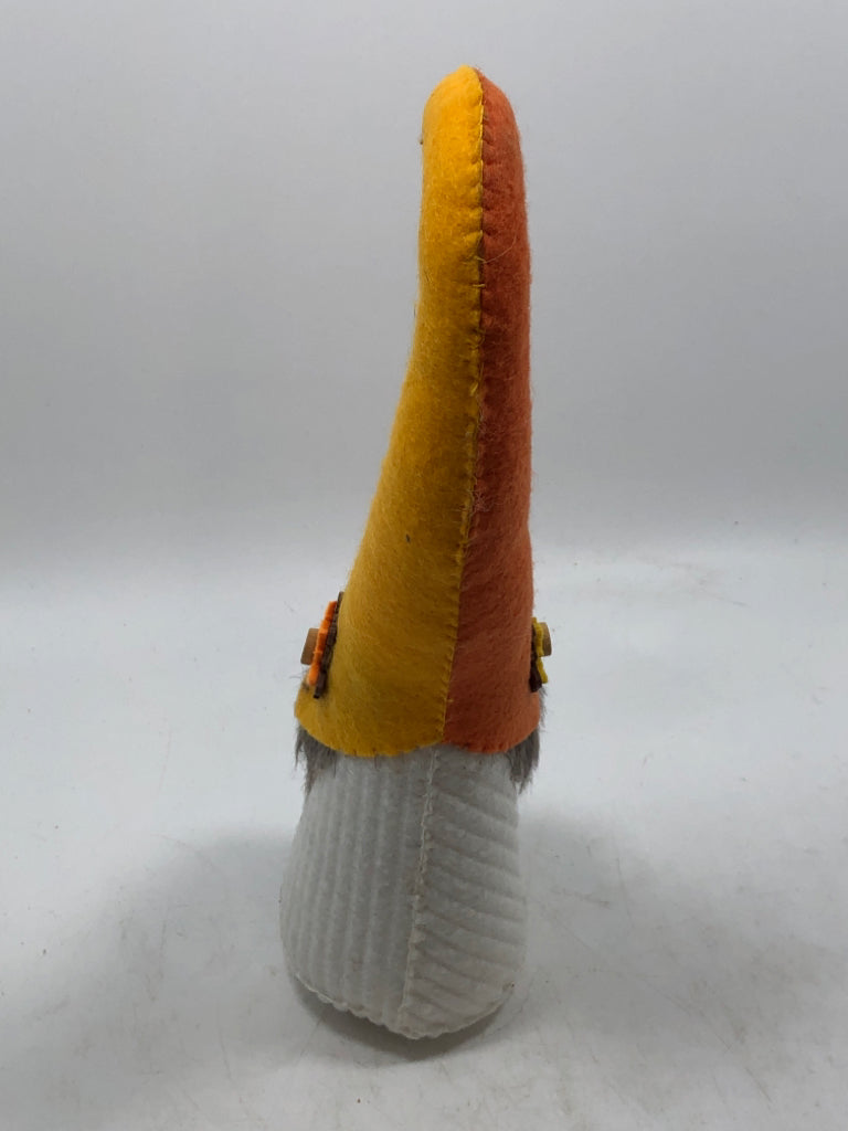 GREY BEARD FALL FABRIC GNOME.