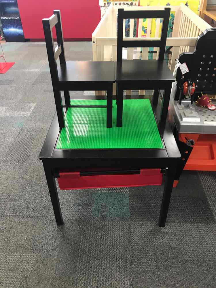 Wooden 2 In 1 Kids Construction Play Table and 2 Chairs set with Storage Drawer