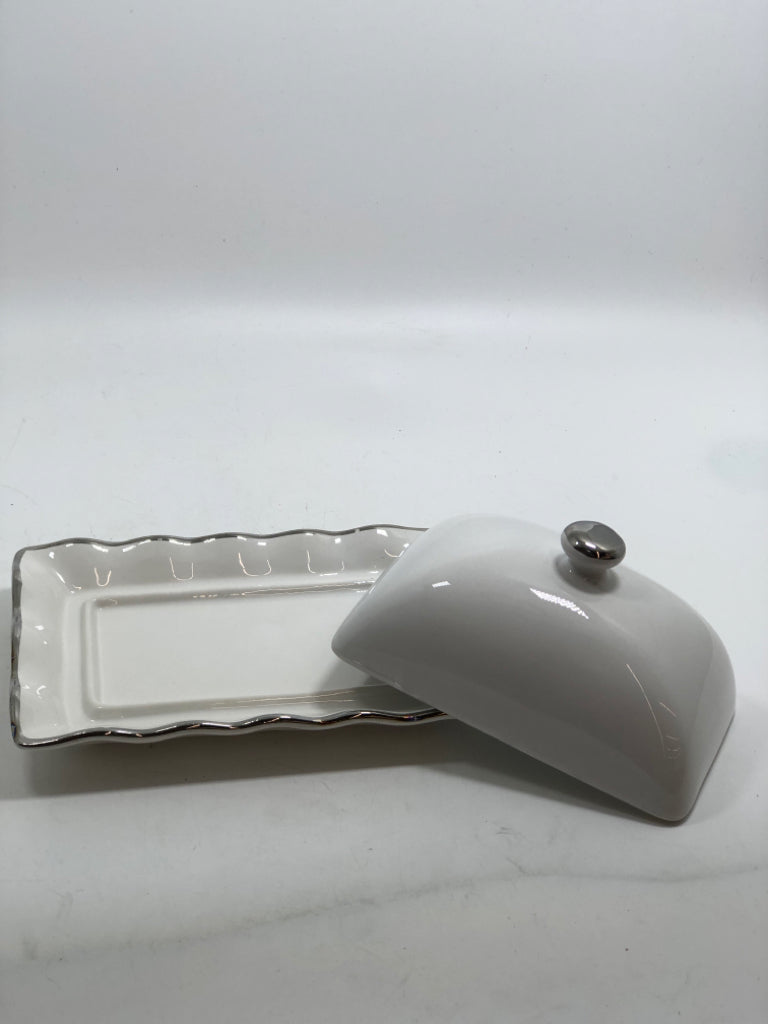 SILVER RIMMED COVERED BUTTER DISH.