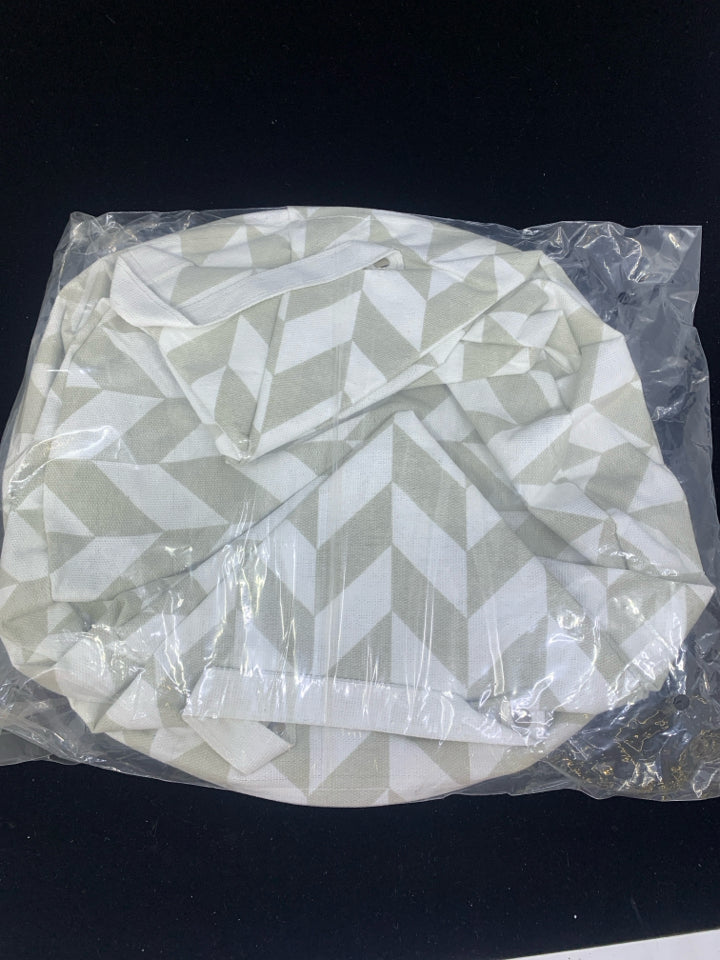 NIP FOLDABLE HAMPER.