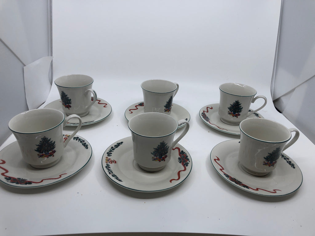 12 PC CHRISTMAS MORNING CHRISTMAS TREE SET CUPS AND SAUCERS.