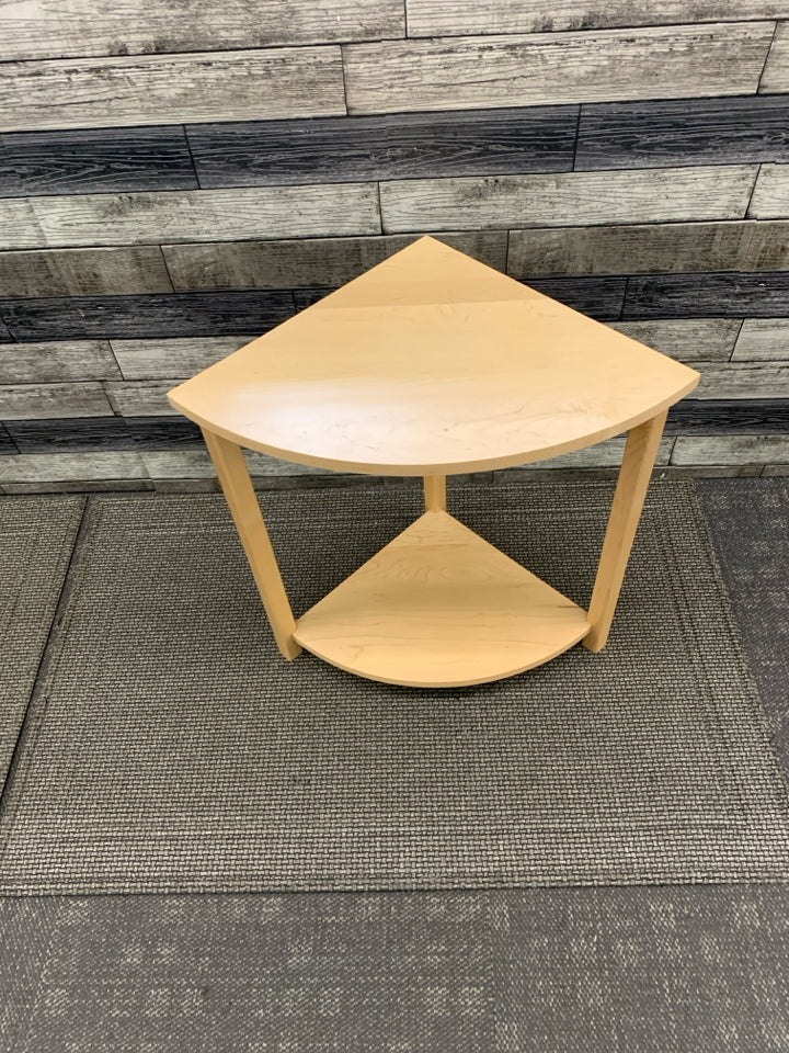 BLONDE WOOD CORNER CONSOLE TABLE.