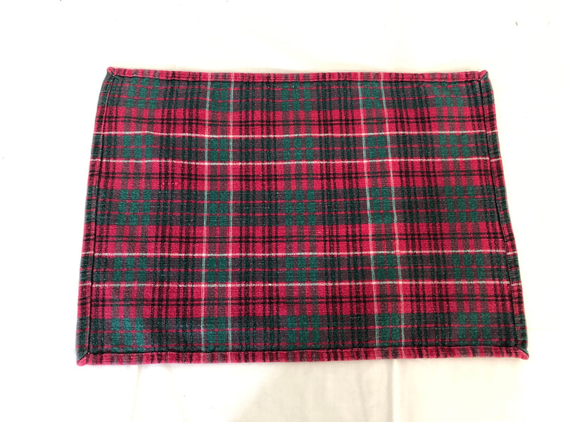 6 GREEN RED PLAID PLACEMATS.