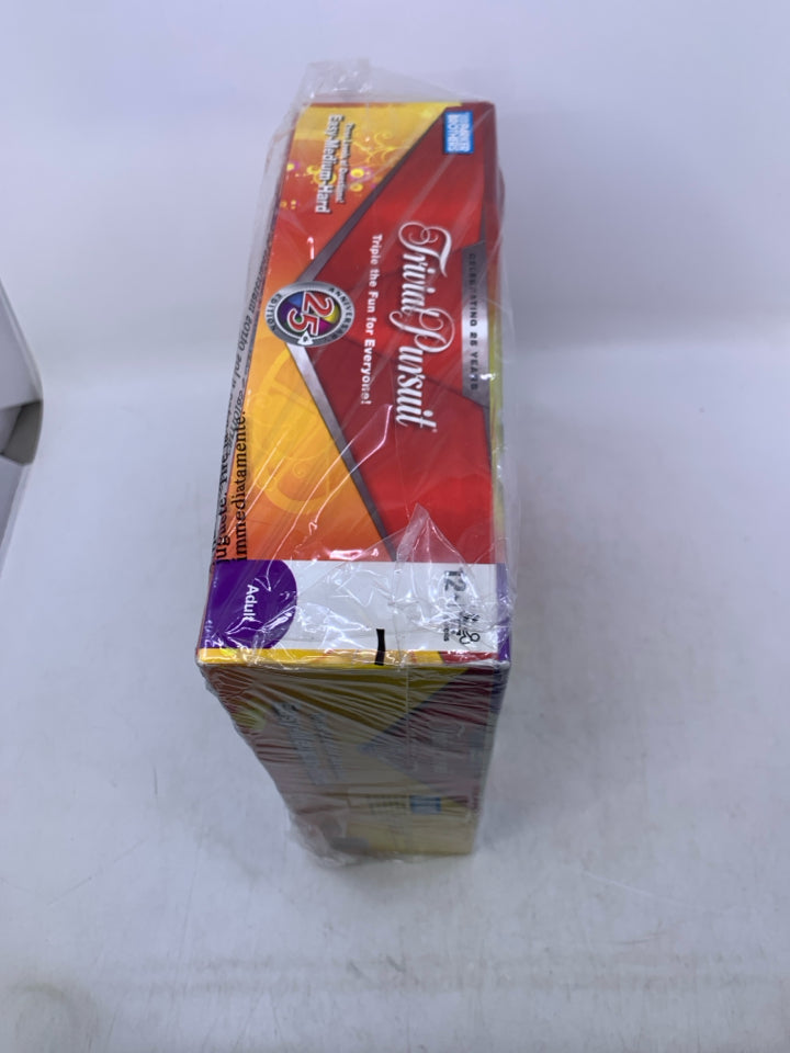 NIP TRIVIAL PURSUIT CELEBRATING 25 YEARS.