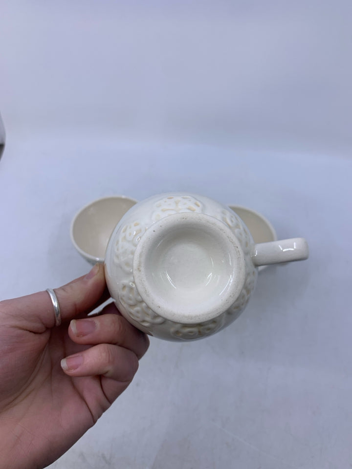 3 FOOTED IRISH BLESSING TEA CUPS.