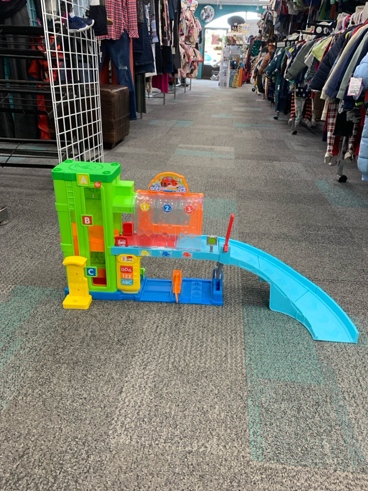 Little People Smart Stages Garage