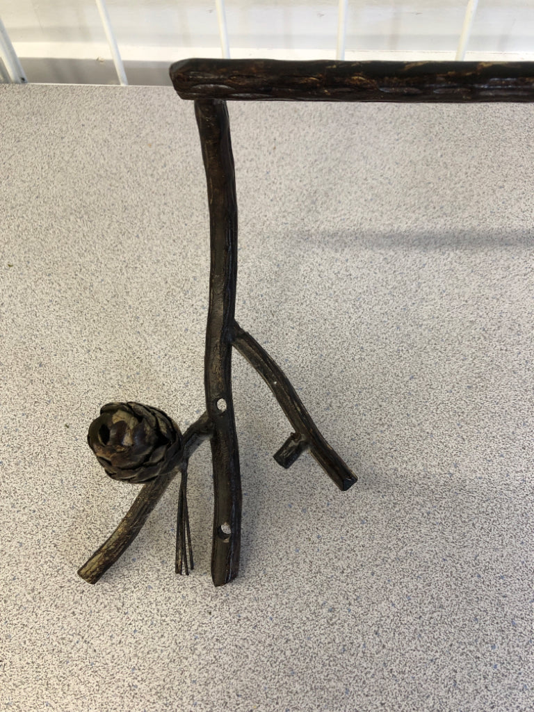 METAL BRANCH TOWEL HOLDER W/PINECONES.