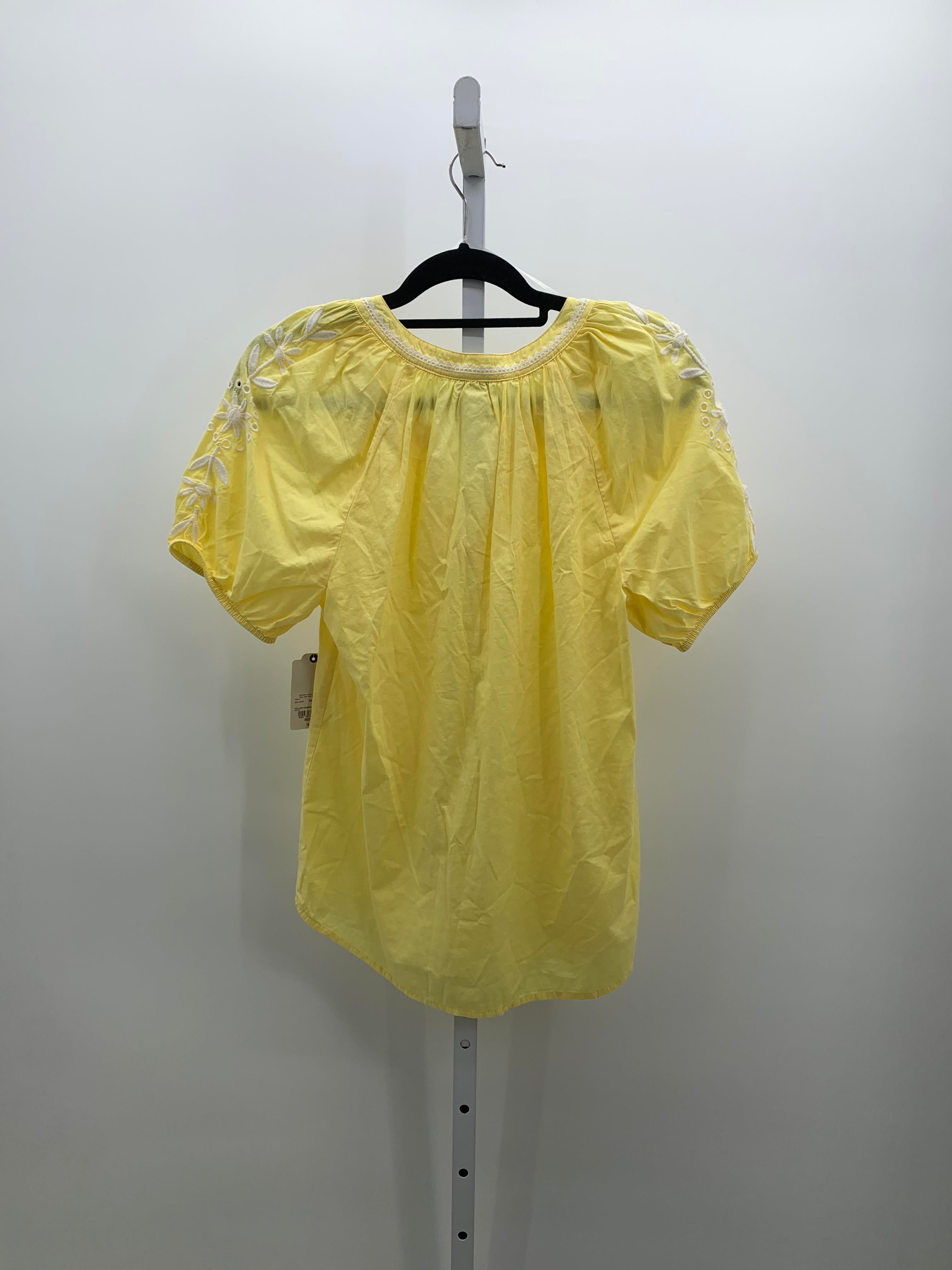 St. Johns Bay Size Medium Misses Short Sleeve Shirt