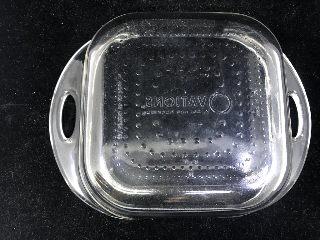 SQUARE OVATIONS BAKING DISH W HANDLES.