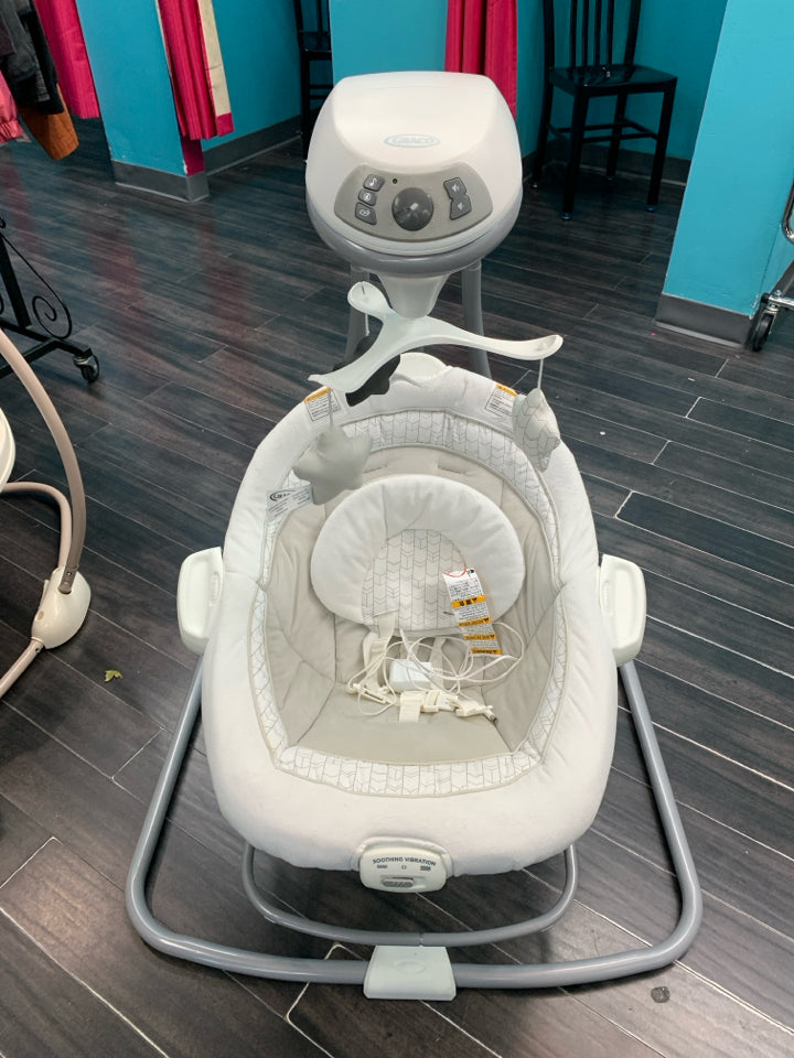 Graco® DuetConnect LX Swing and Bouncer