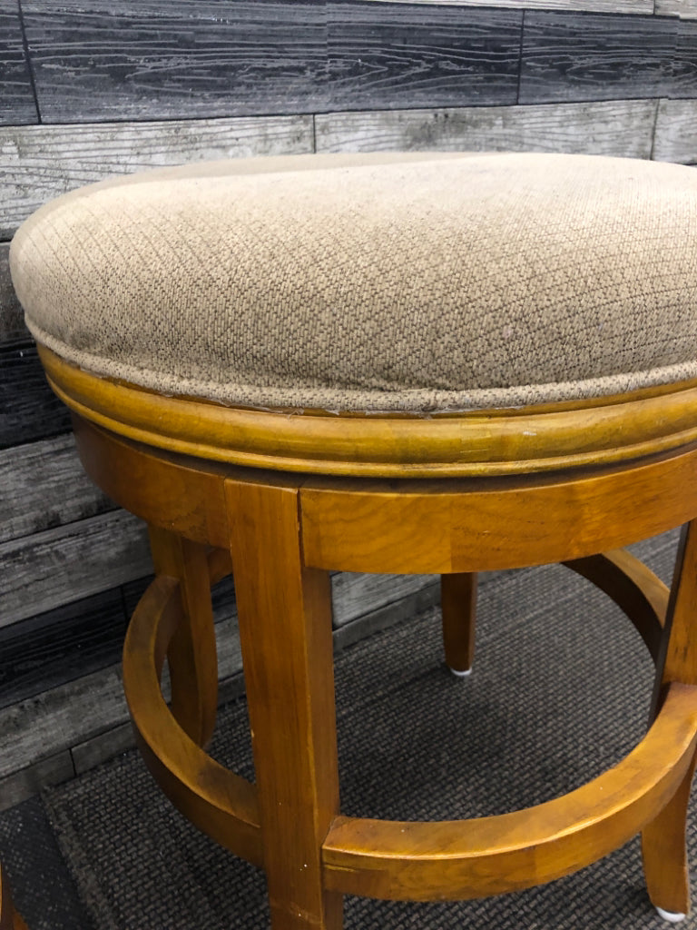 2PC WOODEN SWIVEL STOOLS W/BEIGE CUSHION.