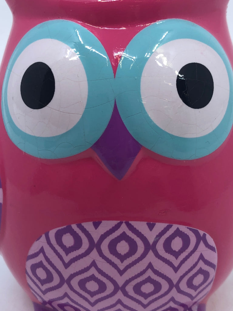 PINK OWL CERAMIC BANK.