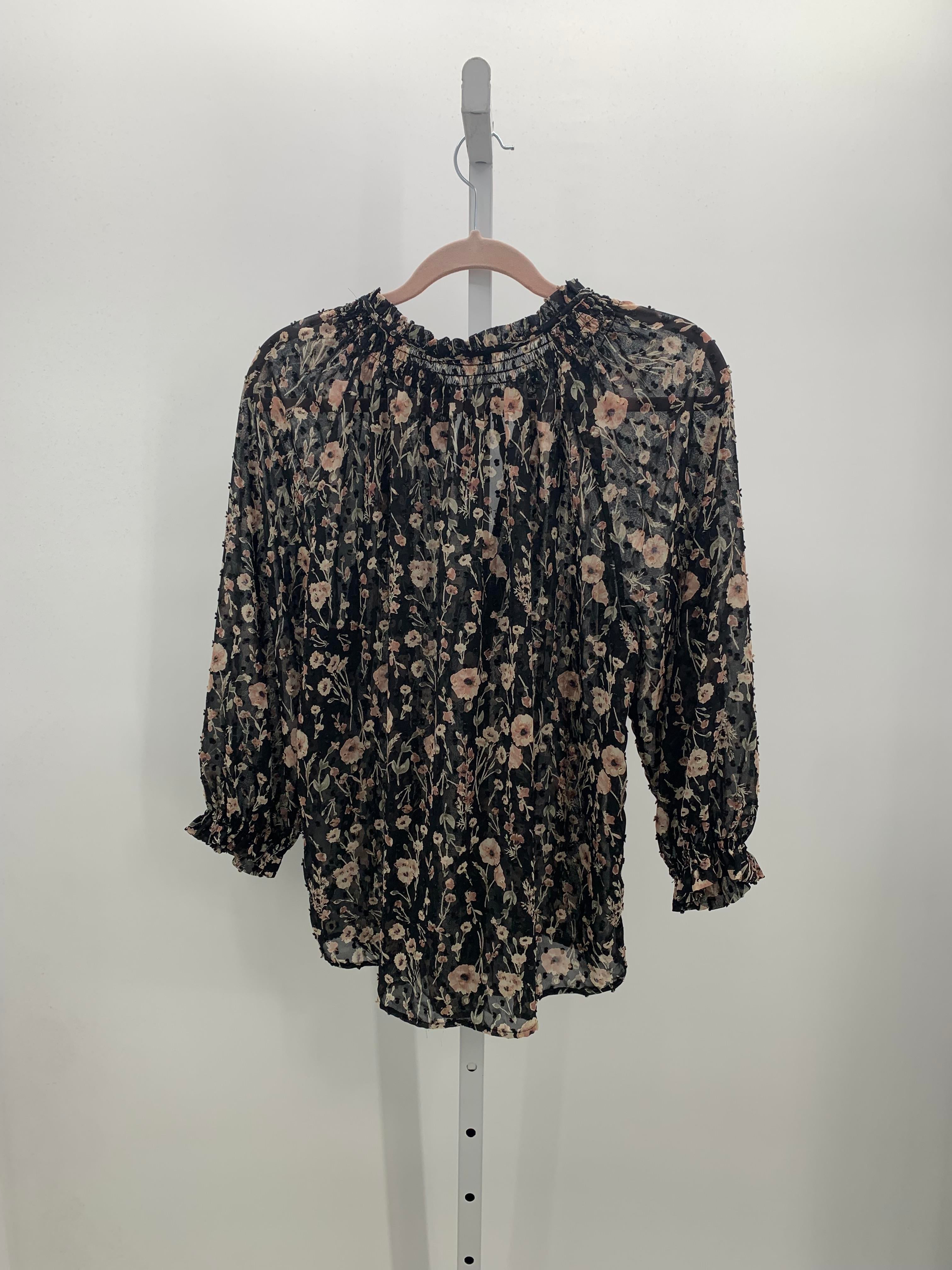 Size Large Misses 3/4 Sleeve Shirt