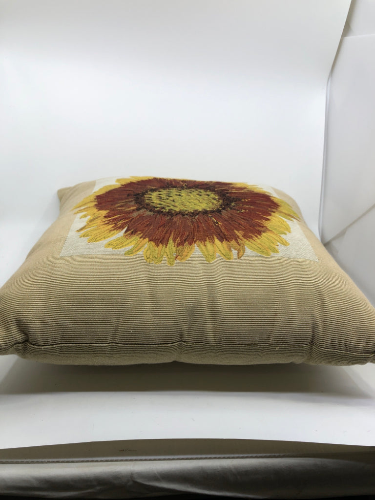 TAN PILLOW W/ SUNFLOWER.