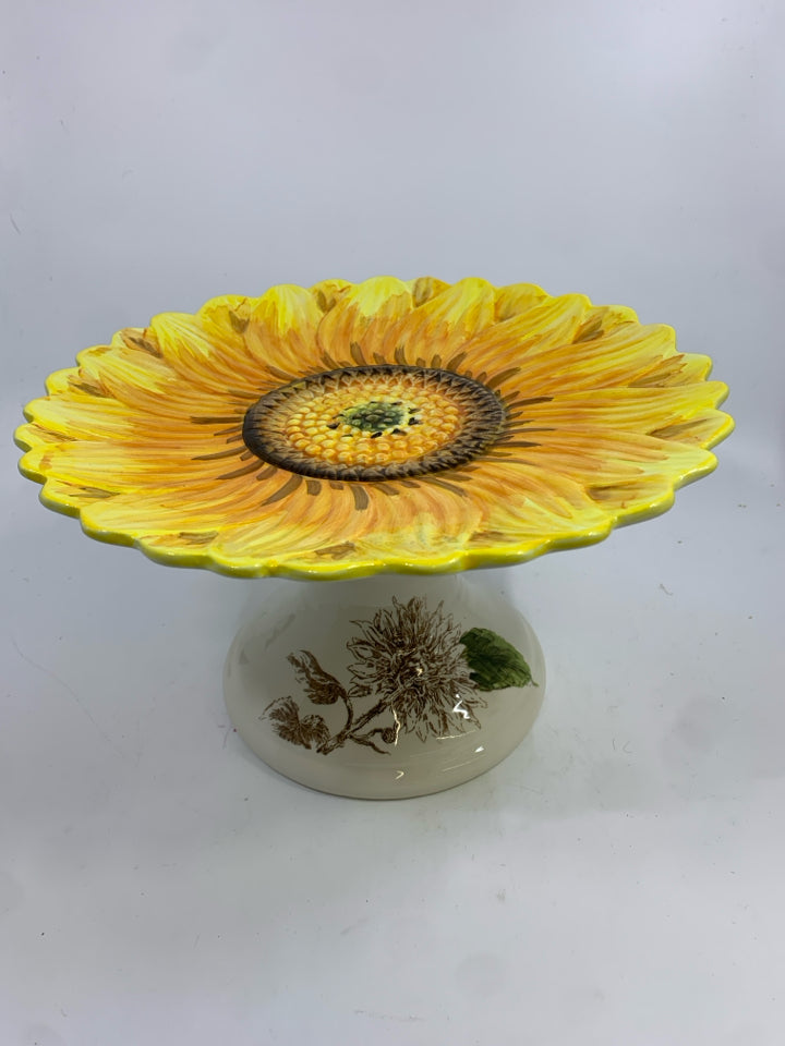 SUNFLOWER CAKE STAND.