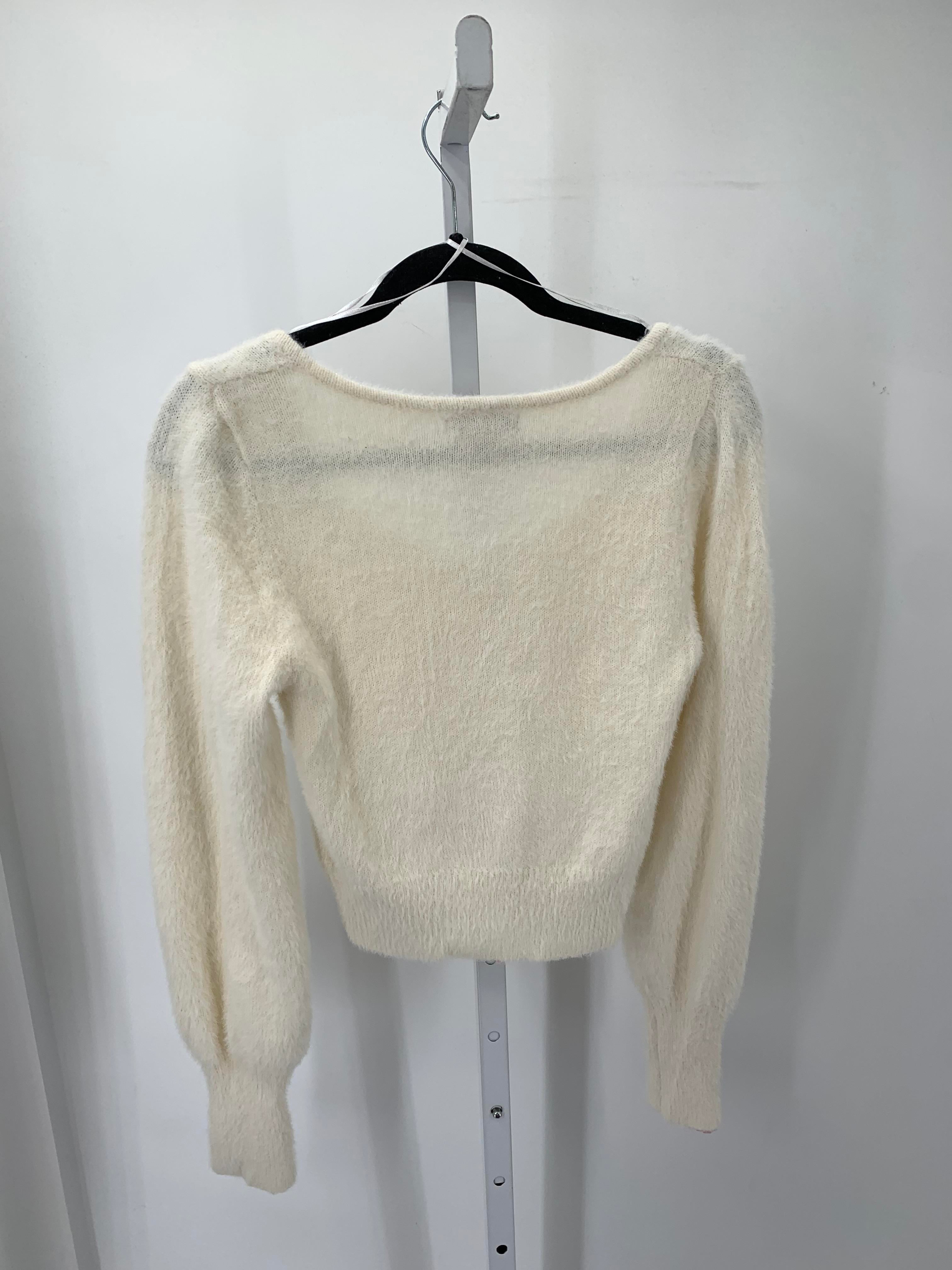Size Large Juniors Long Sleeve Sweater