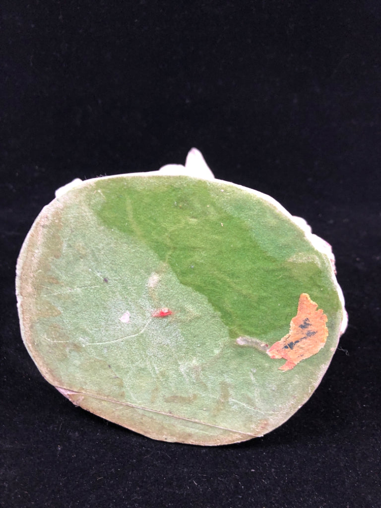 HEAVY WHITE RESIN HORSE HEAD.